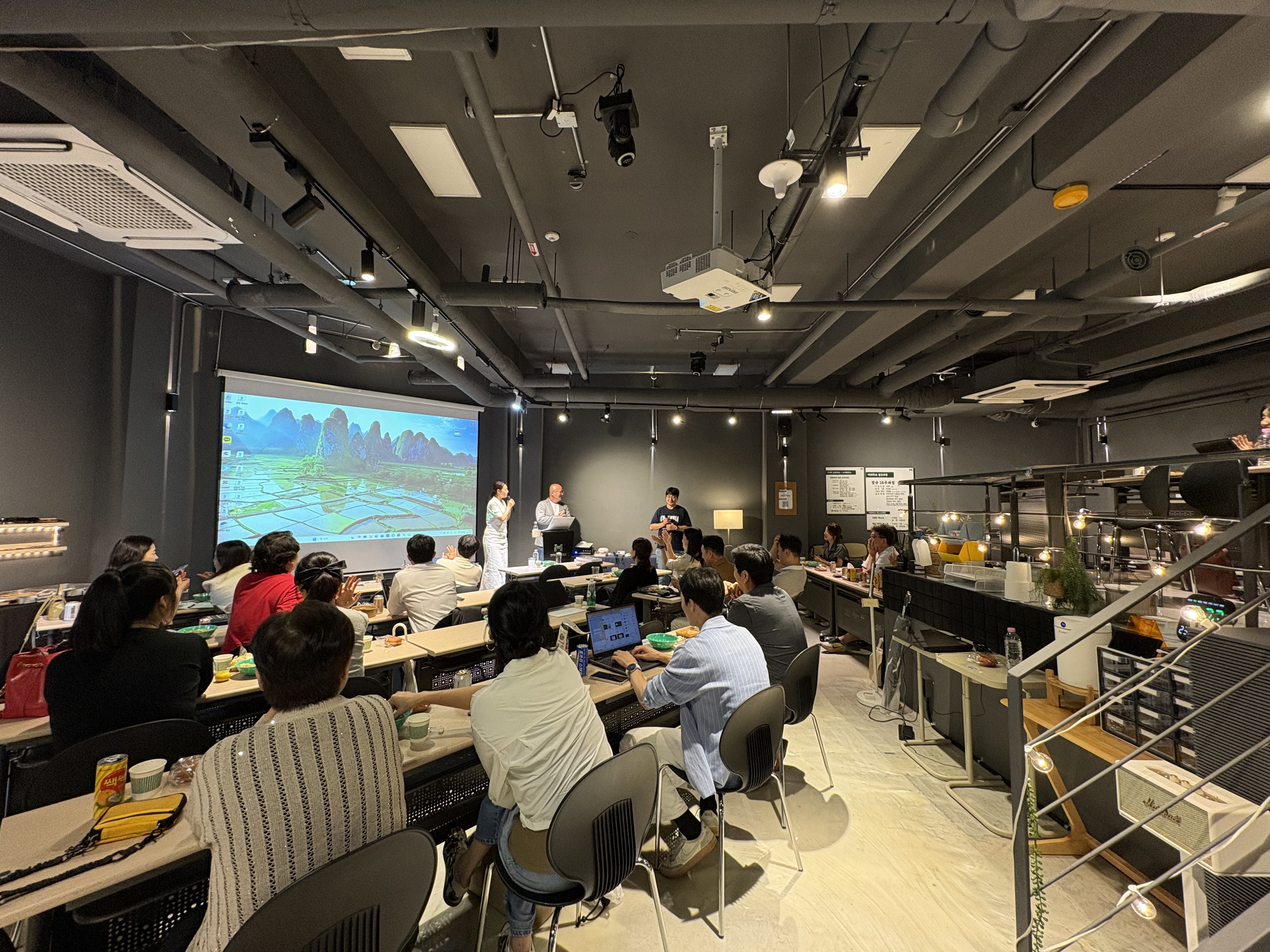 뮤직홈 오케스트라 - 미래학교 기독실업인회